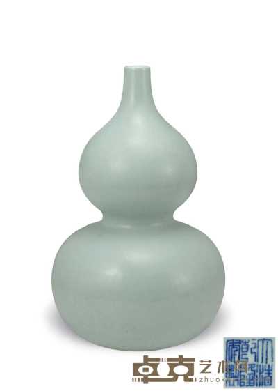 清乾隆 粉青釉葫芦瓶 高32.4cm